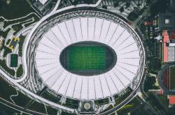 重要助攻首场状态出色，皇家马德里观众沸腾！，阿扎伦卡重返赛场热度持续攀升