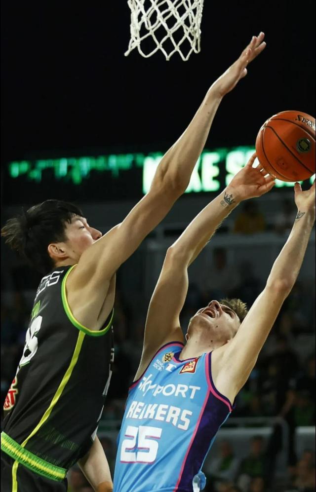 周琦状态火爆，世界杯预选赛抢七大战对阵新疆男篮，费内巴切力争不败的简单介绍